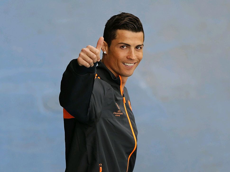 杰伦·约翰逊连续17场至少7+7+7！历史第三长纪录 第1是大O的20场（杰伦·约翰逊连17场至少7分7板7助攻，历史第三长；第一为“大O”20场）