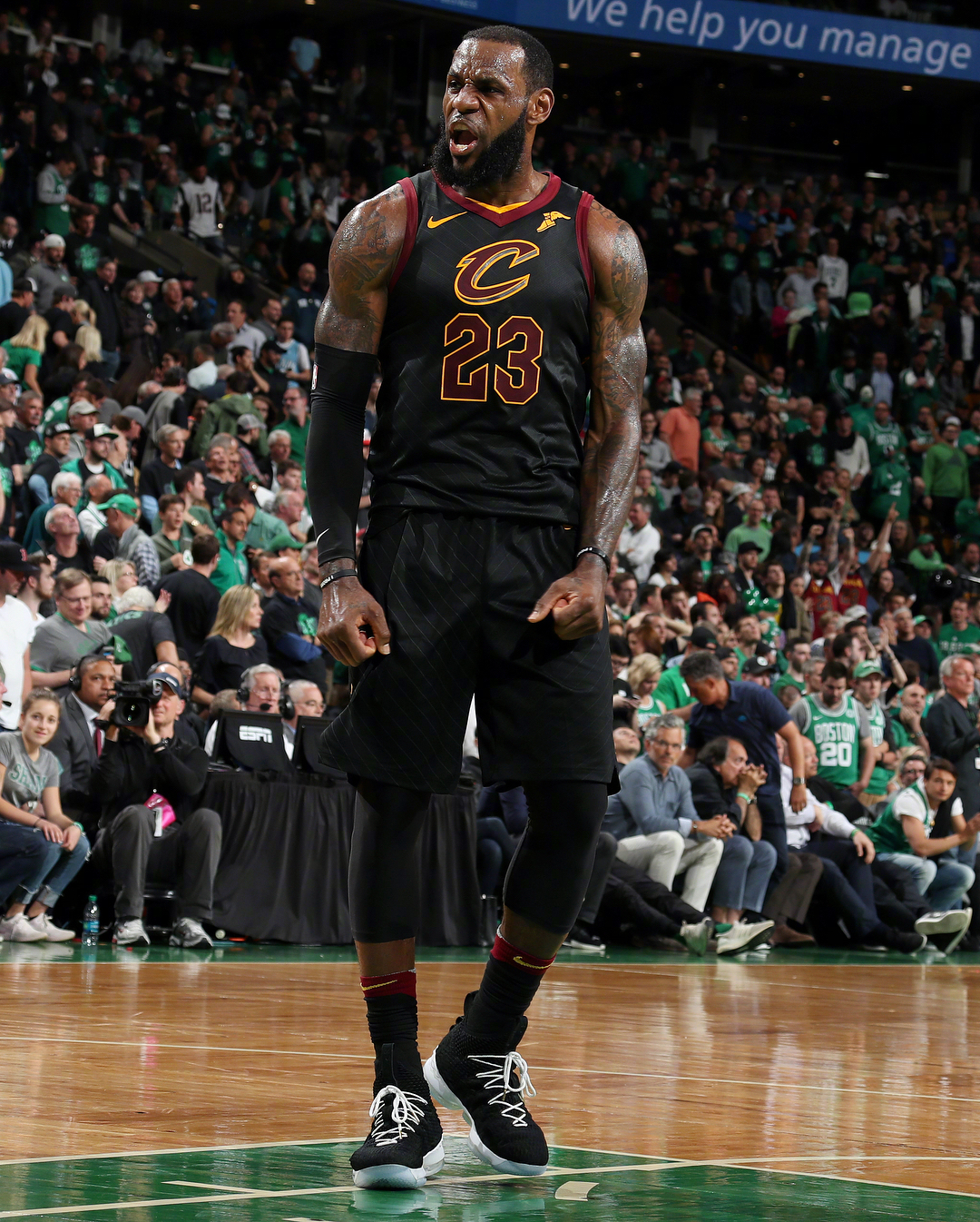 2025中国足协杯观赛之旅：河南队队史首进决赛虽败犹荣（2025中国足协杯观赛记：河南队队史首次闯入决赛，惜败仍光荣）