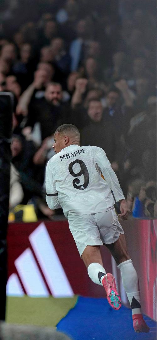 国脚射门转化率位列联赛前列（国脚射门效率跻身联赛前列）