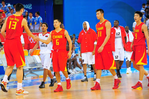 佩工：建议足球比赛使用后场违例规则，球过中线不能回传（佩工建议引入后场违例：过中线不得回传）