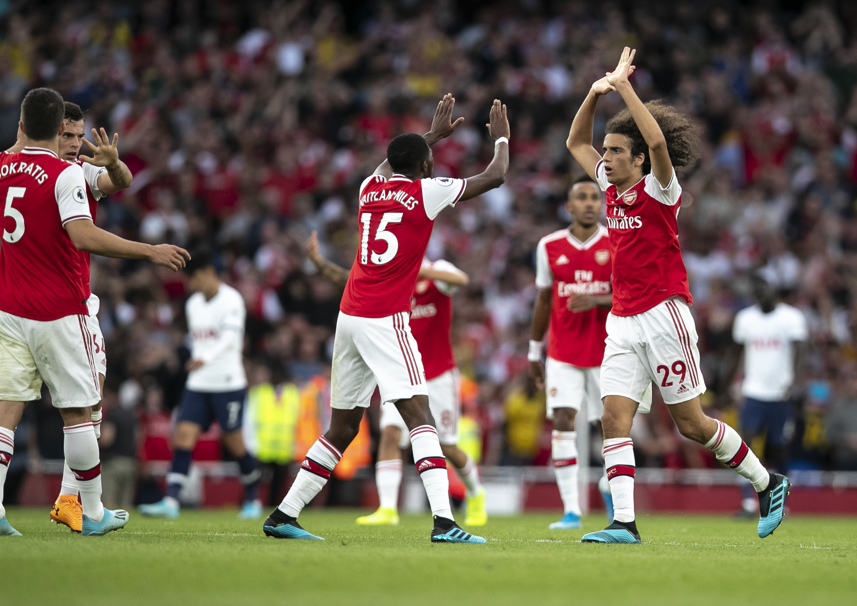 再见曼联！曝6500万“顶星”离队！1.8亿强援投奔红魔，强挖皇马（再见曼联！6500万王牌将离队，1.8亿重磅强援奔赴红魔，强挖皇马）