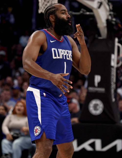 阿特金森：防守之所以出现很多漏洞和进攻端20次失误有关（阿特金森：防守屡现漏洞，关键在进攻端的20次失误）