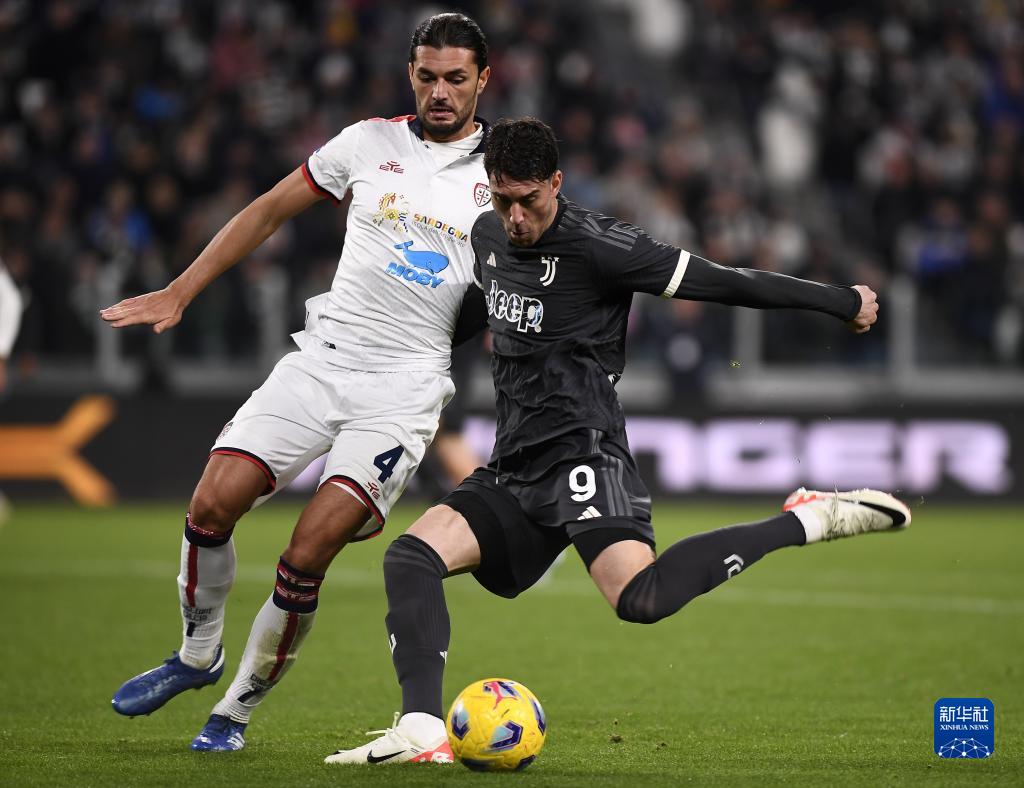 不一样篮球 ｜ 这就是Luka 5？平平无奇的外观却有Zoom Strobel？（不一样篮球 ｜ 看似普通的Luka 5竟搭载Zoom Strobel？）